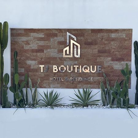 Tj Boutique Hotel Uthai Thani Exteriör bild